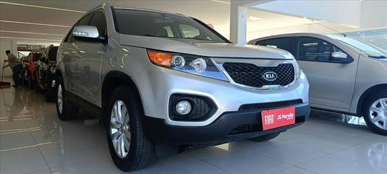KIA SORENTO 2.4 EX2 4X2 16V GASOLINA 4P AUTOMÁTICO